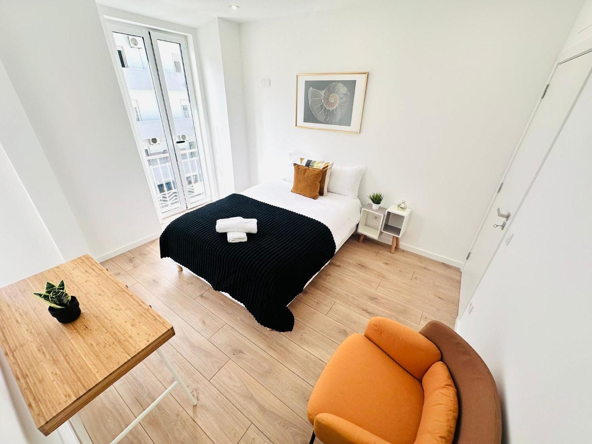 The Antonio Pedro House - No 2d - Stunning Three-bedroom
